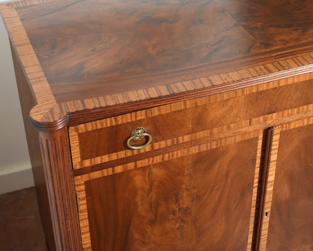 20th C. Hepplewhite Style Server - 3