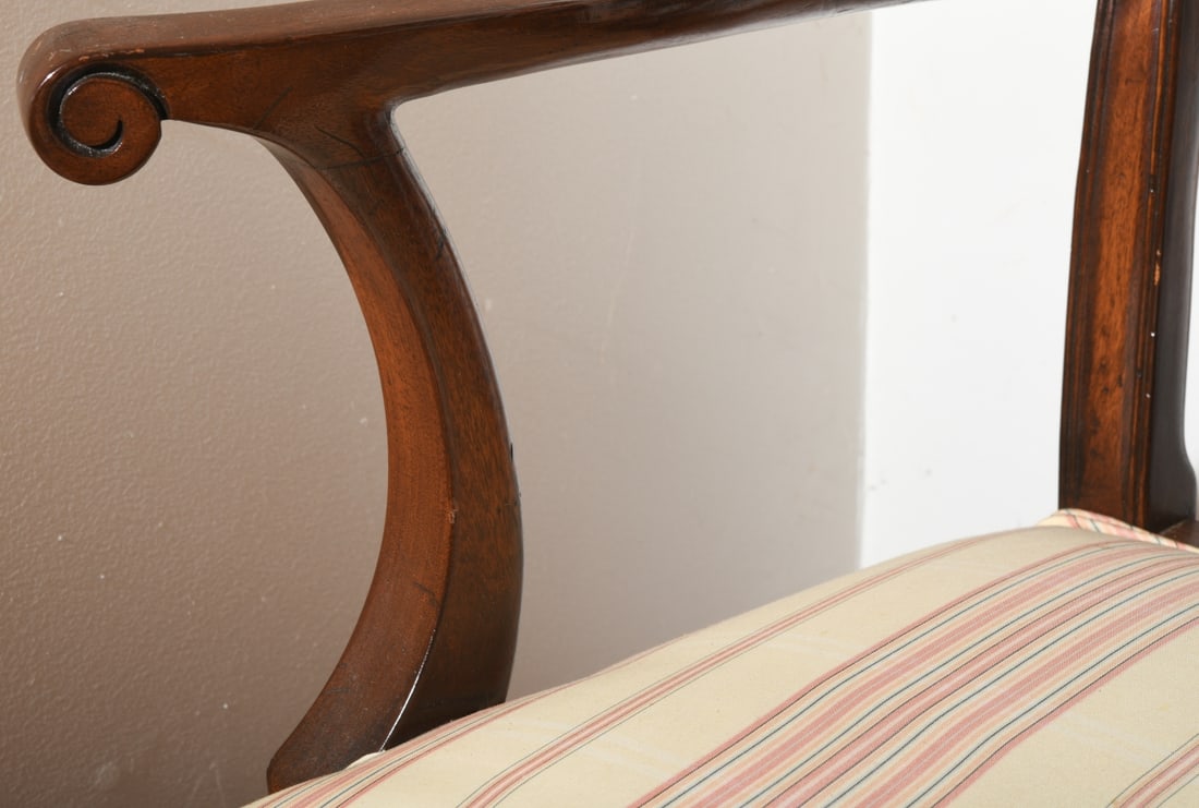 Chippendale Style Upholstered Settee - 8