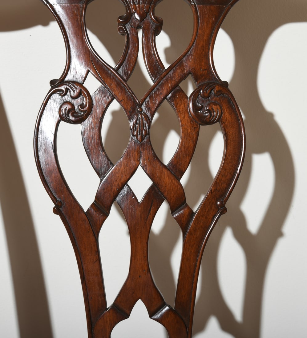 Chippendale Style Upholstered Settee - 9
