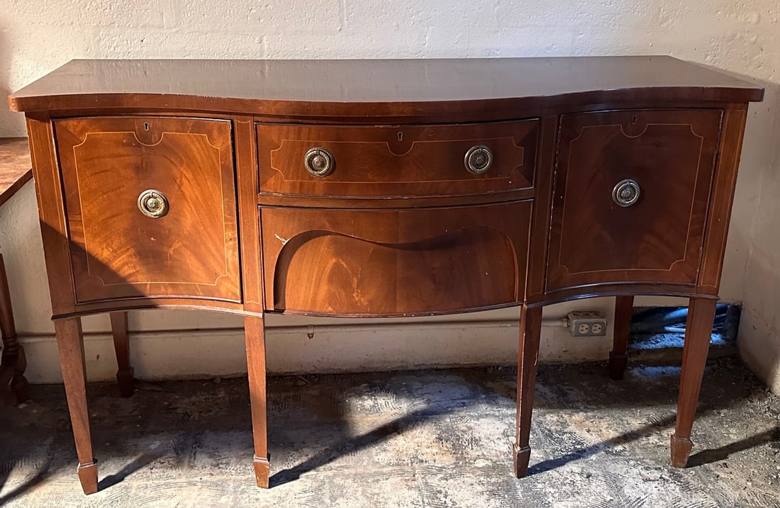 Federal Style Mahogany Sideboard (1 of 7)
