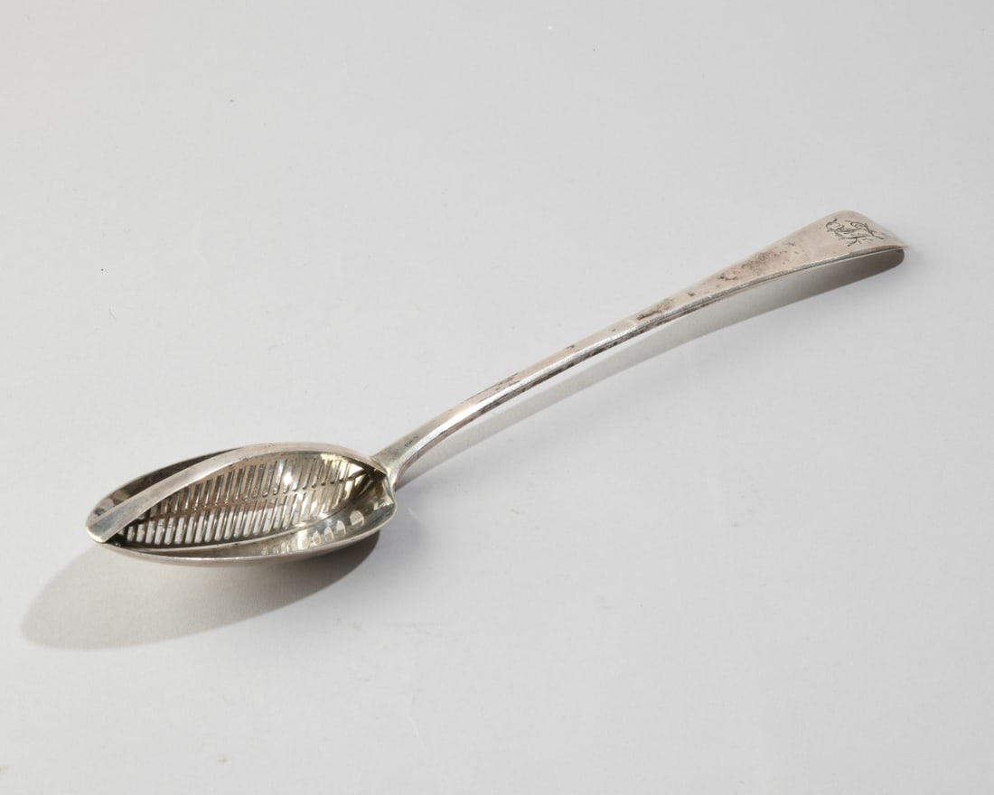 George III Sterling Silver Straining Spoon, 1801: By William Eley & William Fearn (London), monogrammed. L: approx. 12".Weight: approx. 4.01 ozt. Our primary recommendation is to arrange shipping yourself using Blue Ridge Pack & Ship. Most bidders fi