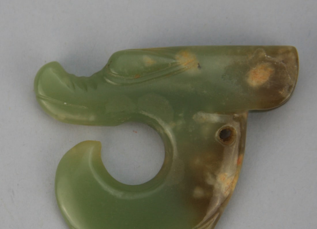 Chinese Carved Green and Russet Jade Arachaic Dragon Hook - 5