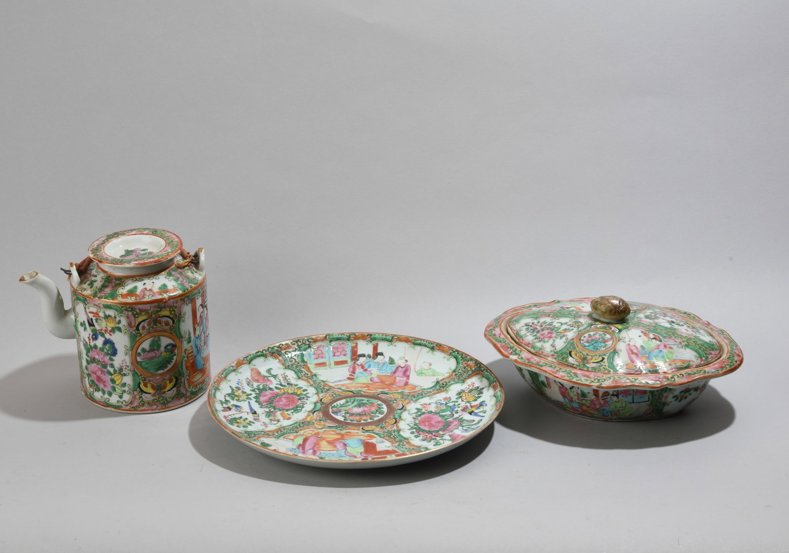 Mixed Grouping of Chinese Export Rose Medallion (1 of 14)