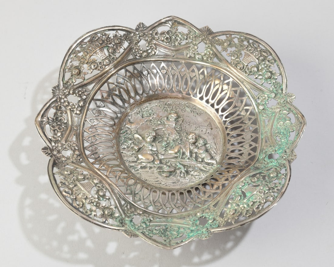 Continental 800 Silver Roupousse Cherub Bowl (1 of 6)
