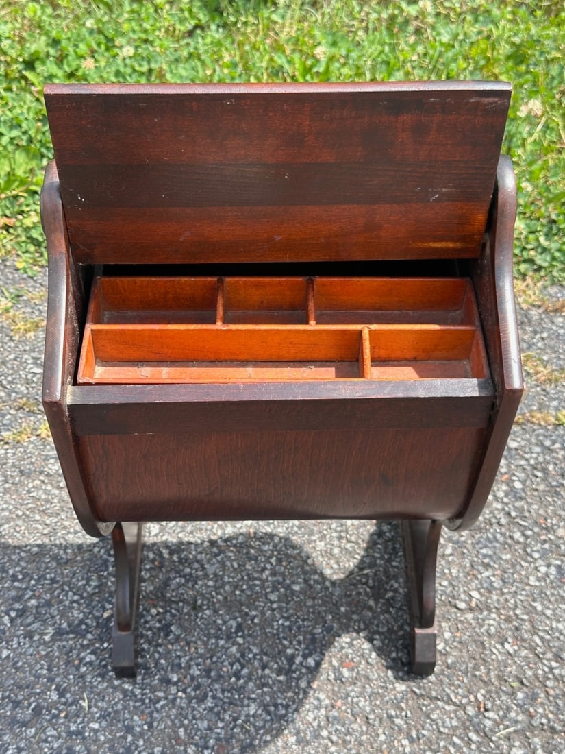 Vintage Sewing Stand - 3