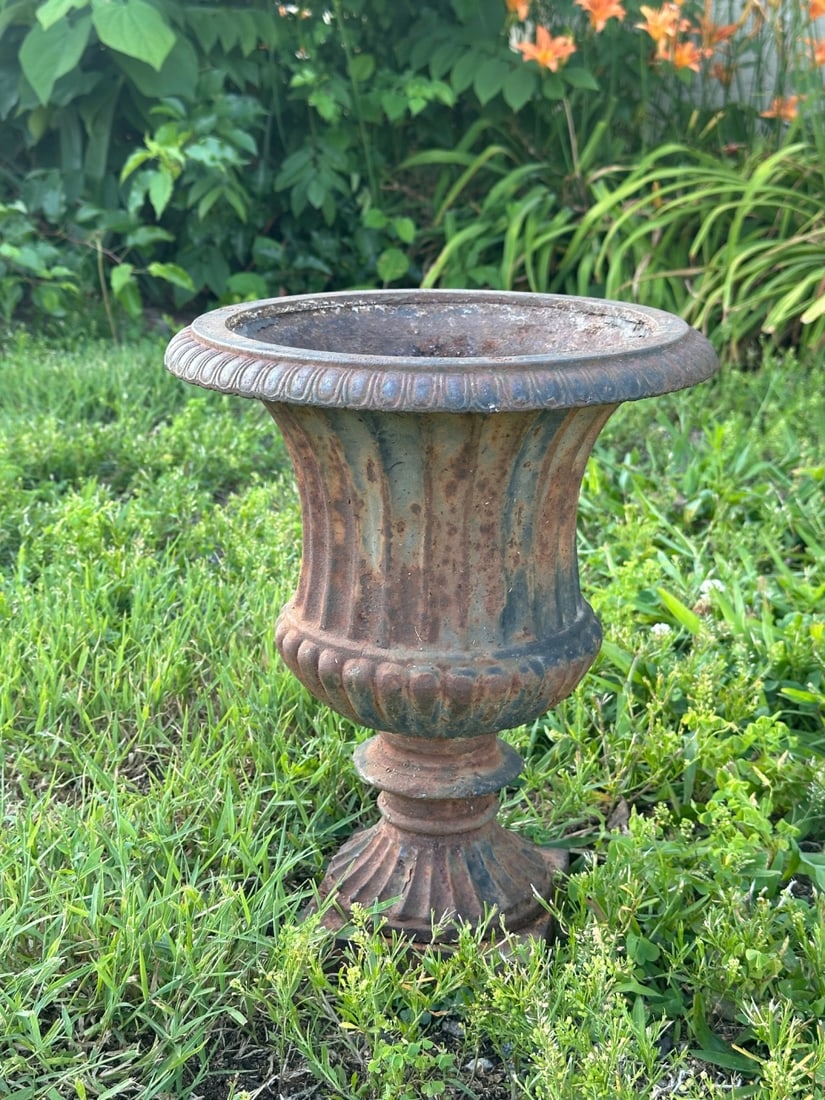 Cast Iron Garden Urn (1 of 3)