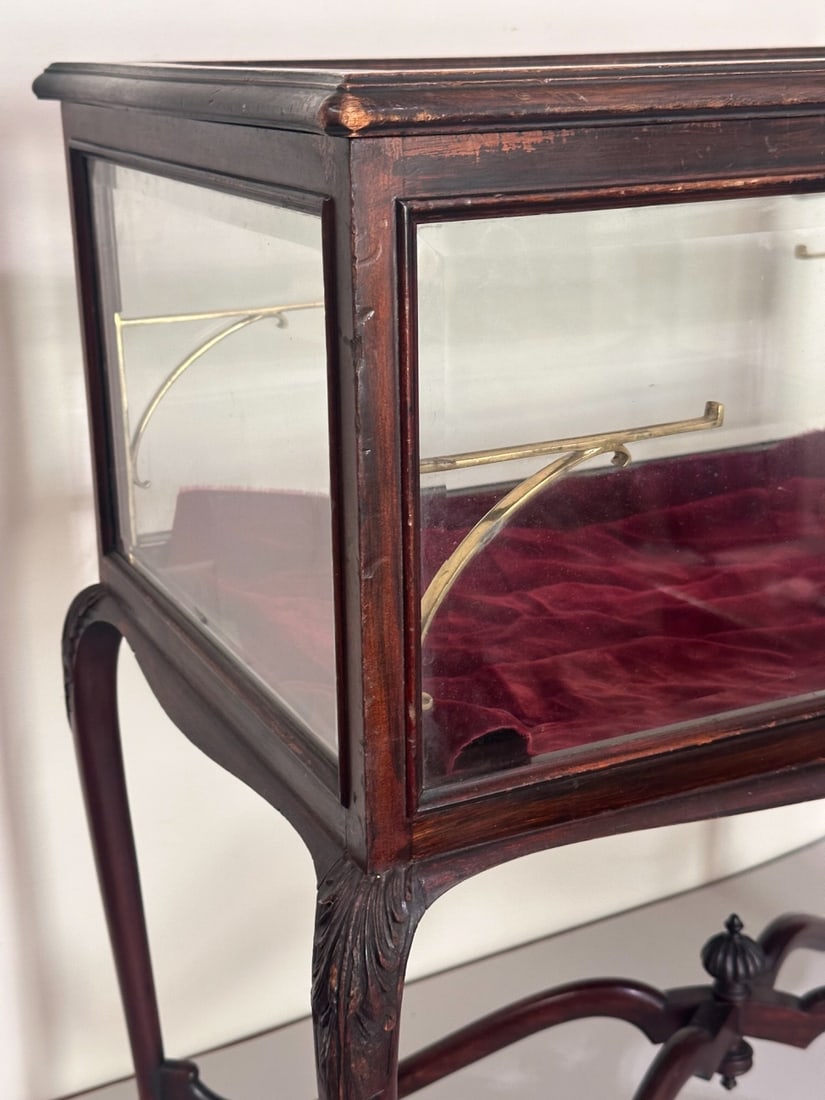 20th C. Display Cabinet - 2