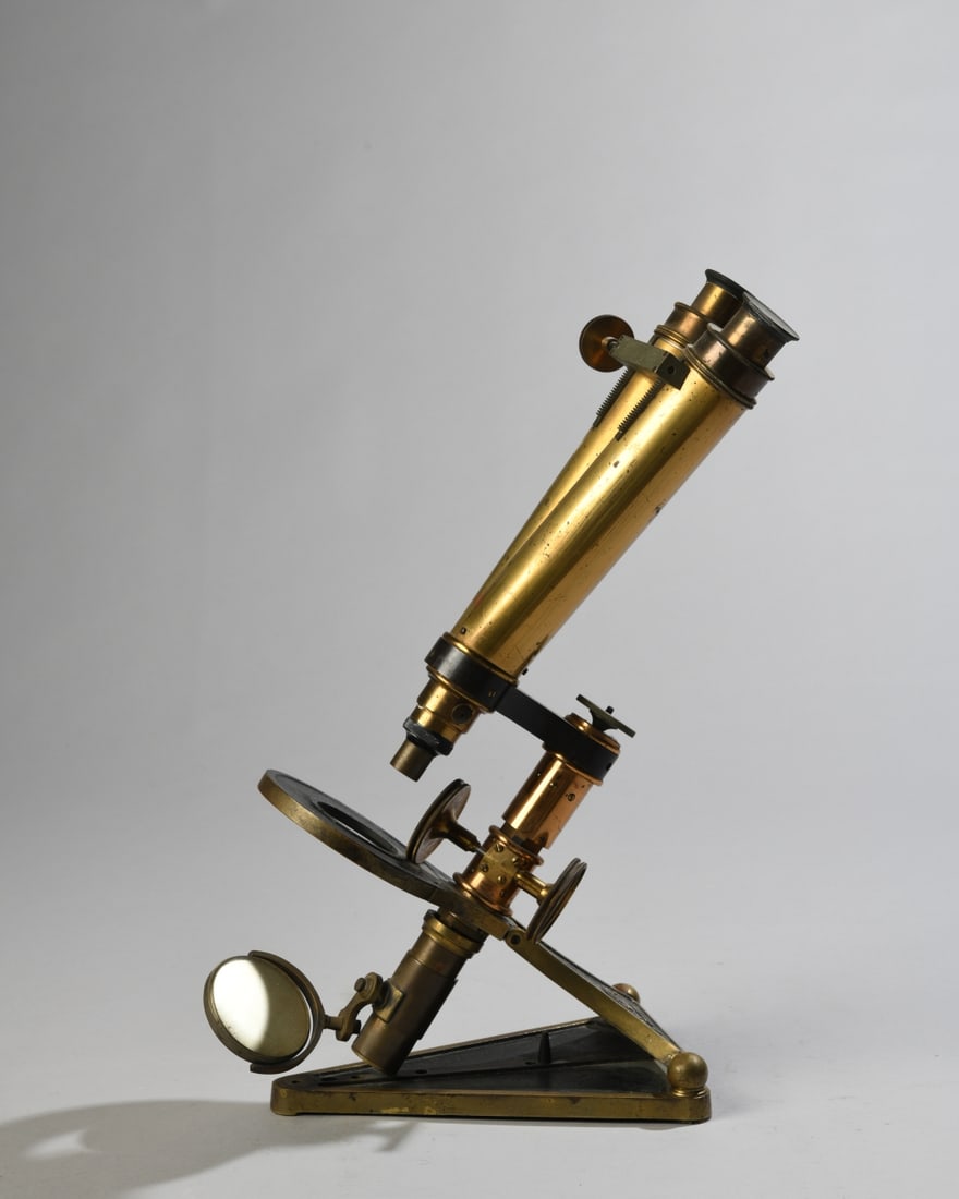 Victorian Brass Microscope, R. & J. Beck (1 of 10)