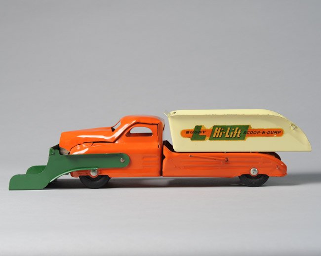 Buddy L High Lift Scoop-n-Dunk Truck: Vintage pressed steel Buddy L High Lift Scoop-N-Dump truck in very good condition, with minimal wear to bright orange, green, and pale yellow enamel, just light chipping to edges of decals. Very light