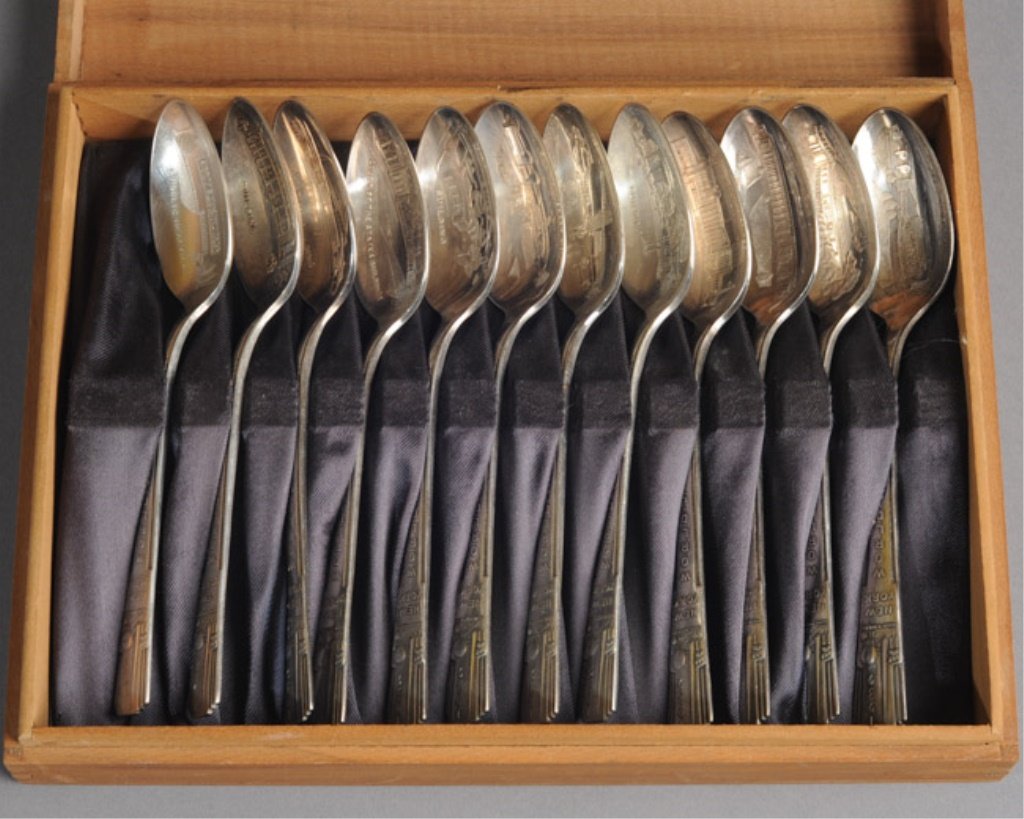 Twelve 1939 New York World's Fair Souvenir Spoons: In original box, Wm. Rogers Mfg. Co.