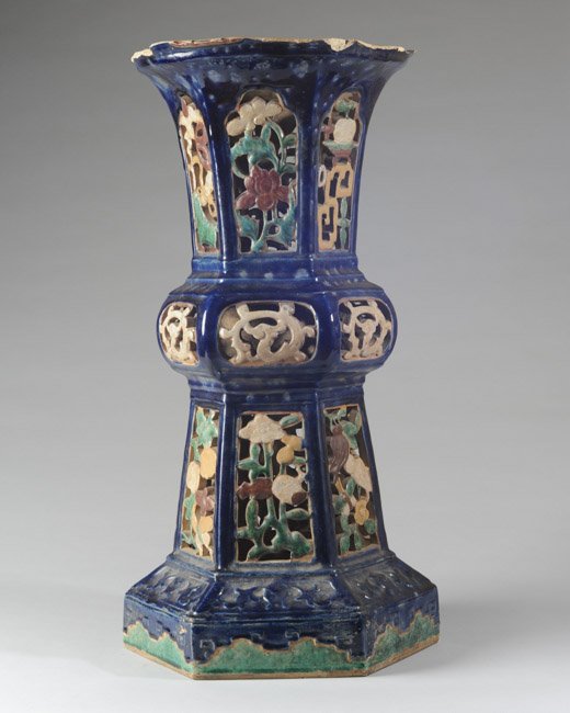 Chinese Earthenware Jardiniere Stand: Hexagonal form. H: approx. 26 1/2". Dia: approx. 13".