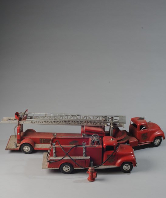 Two Tonka Fire Engines (1 of 3)