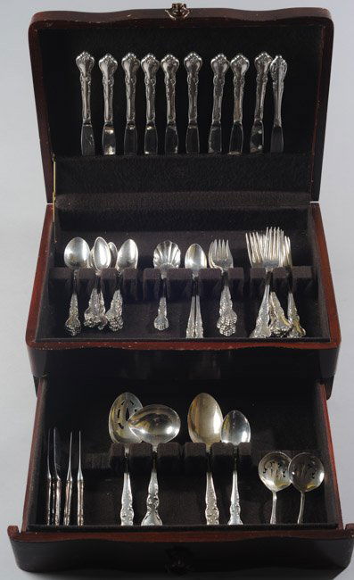 61 Pc. Reed & Barton "Savannah" Sterling Flatware (1 of 5)