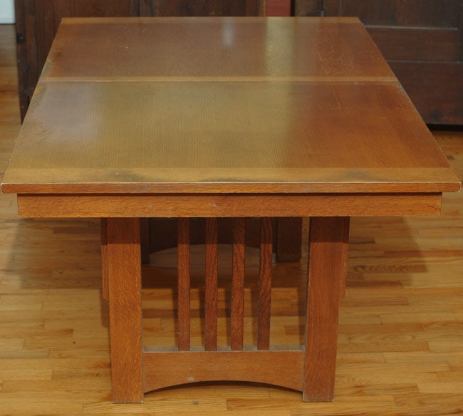 Arts and Crafts Oak Dinning Table (1 of 5)