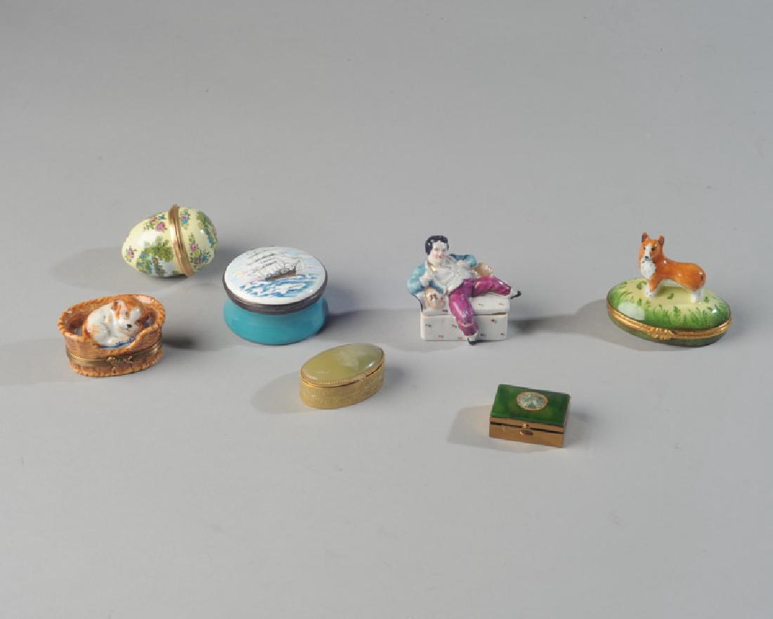 Lot of Small Boxes (1 of 6)