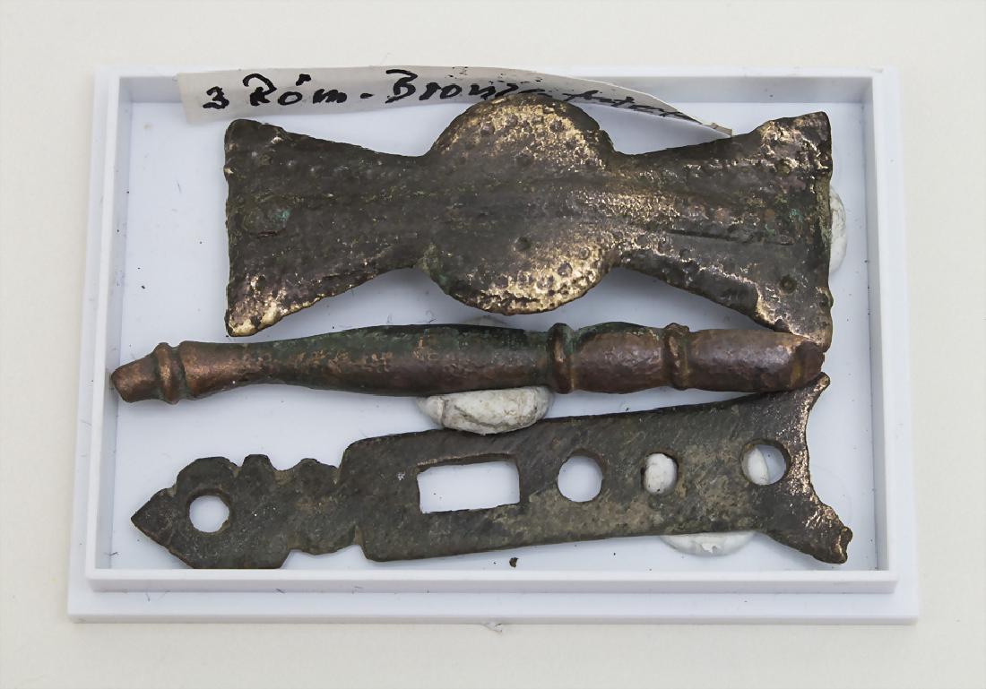 3 römische Bronze-Artefakte / 3 Roman bronze artefacts (1 of 1)