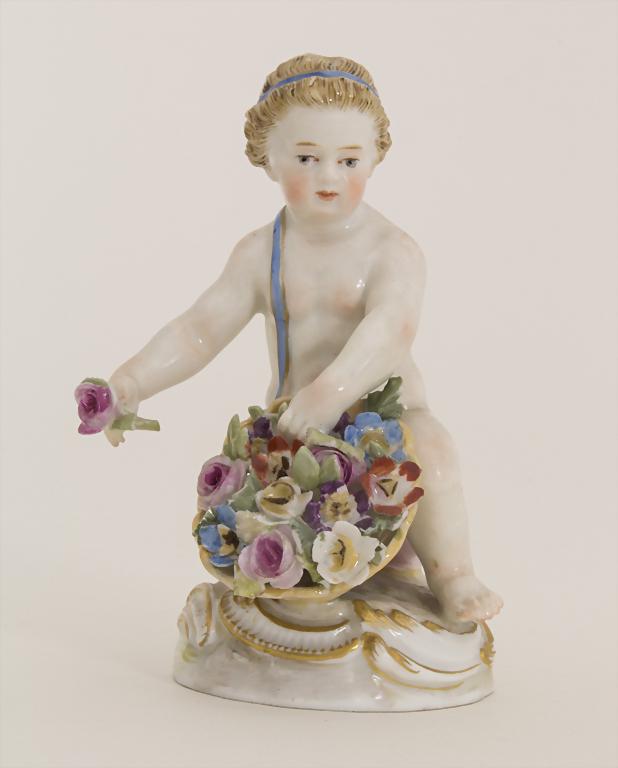 Kniender Putto mit Blumenkorb und einer Rose in der (1 of 6)