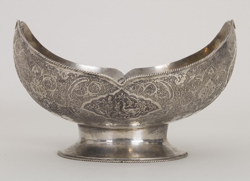 Obstschale / A silver fruit bowl, Persien / Iran, 19. (1 of 10)