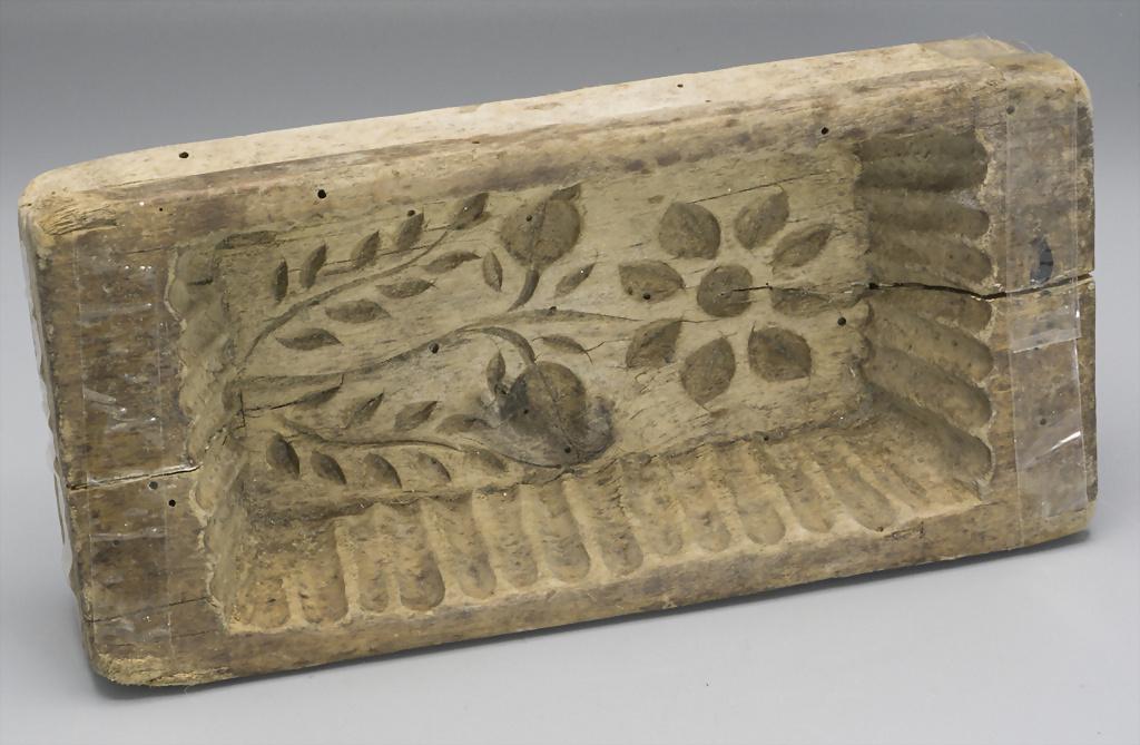 Backmodel / A wooden baking mold, süddeutsch  Material: (1 of 2)
