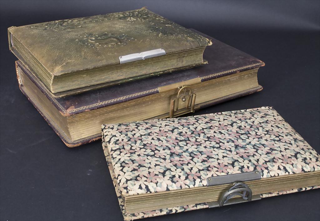 Sammlung historischer Fotos, darunter 'Adelshäuser (1 of 7)