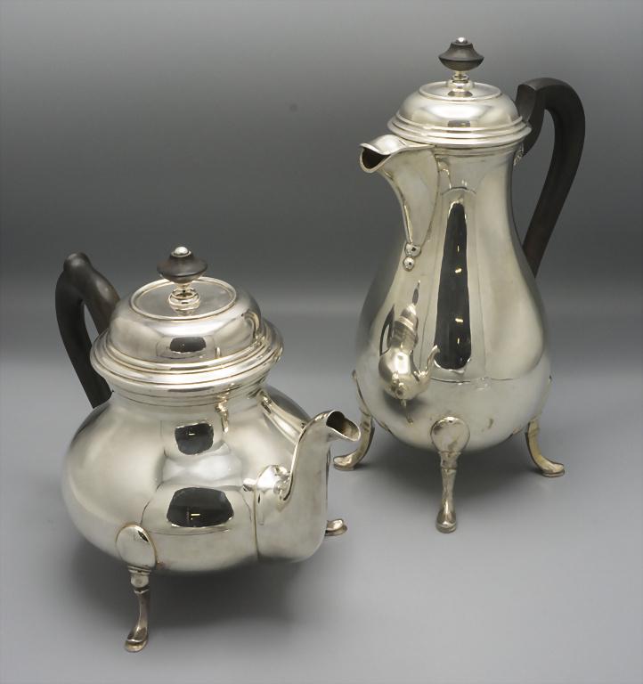 Kaffeekanne und Teekanne / A silver coffee and tea pot, (1 of 5)