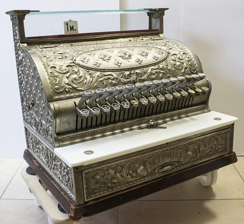 Registrierkasse / A cash register, Krupp, Essen, um (1 of 10)