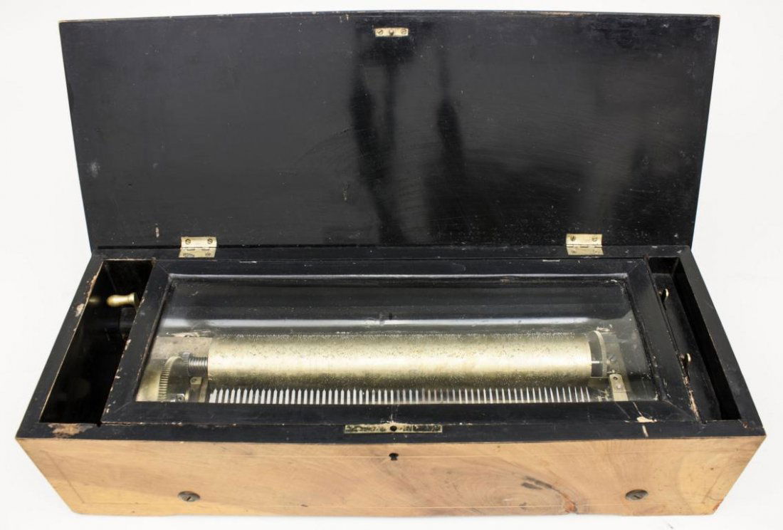 Spieluhr/Walzenspieldose / Music Box, wohl Schweiz, 2. (1 of 4)