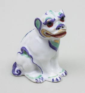 Tierplastik, 'Chinesischer Hund' / Chinese Dog,: Tierplastik, 'Chinesischer Hund' / Chinese Dog, Rosenthal, Kunstabteilung Bahnhof-Selb, 1926 Entwurf: Richard Förster, um 1923 Material: Porzellan Marke: grüne Manufakturmarke Modell-Nr.: 69,