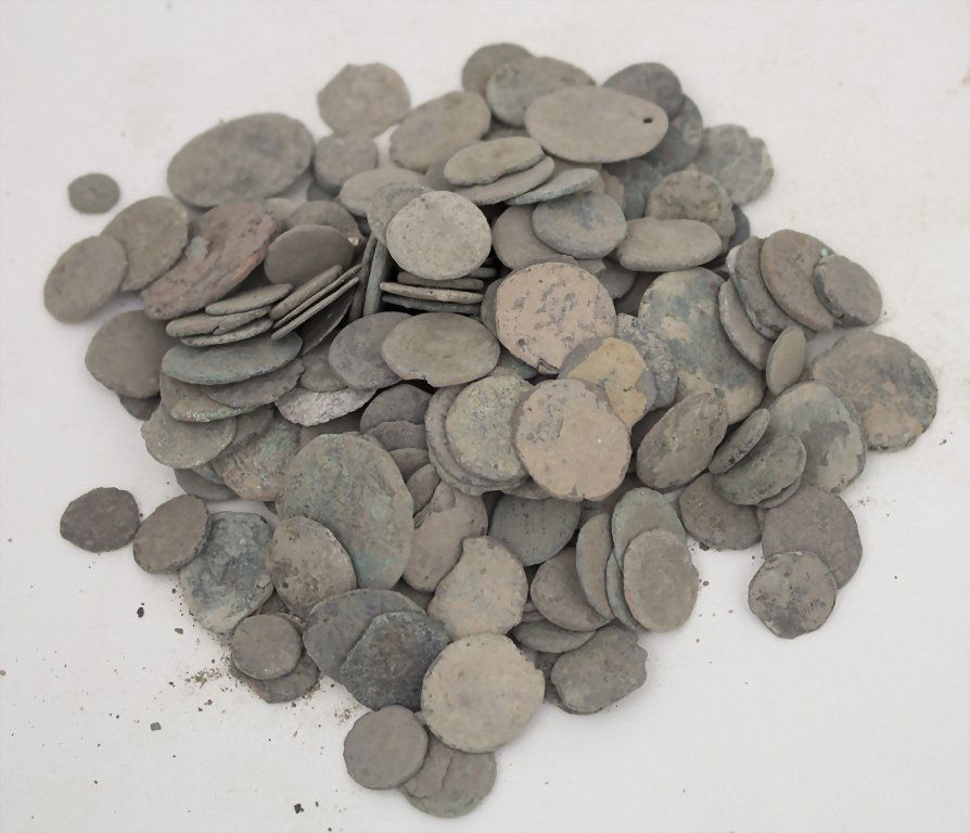 200 römische Münzen / 200 Roman Coins ungereinigter (1 of 1)