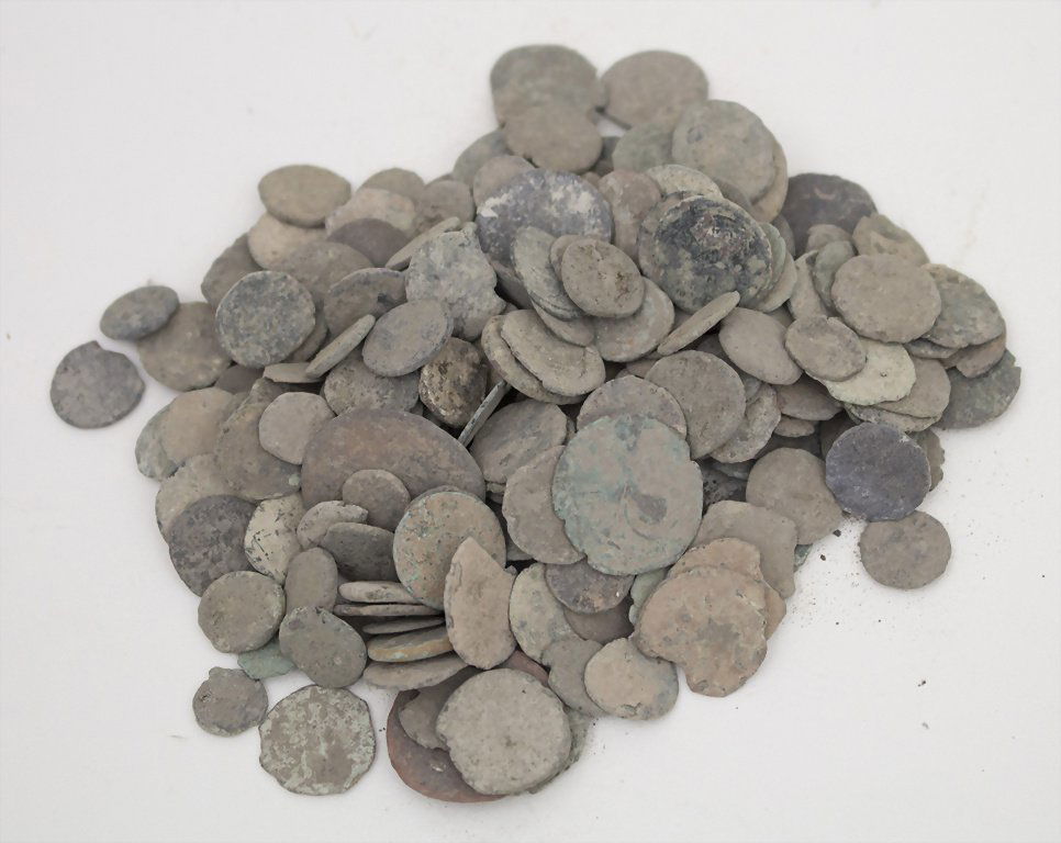 200 römische Münzen / 200 Roman Coins ungereinigter (1 of 1)