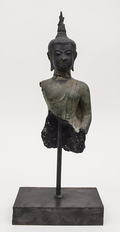 Fragment eines Buddhas / Fragment of a Buddha, Angkor, (1 of 3)