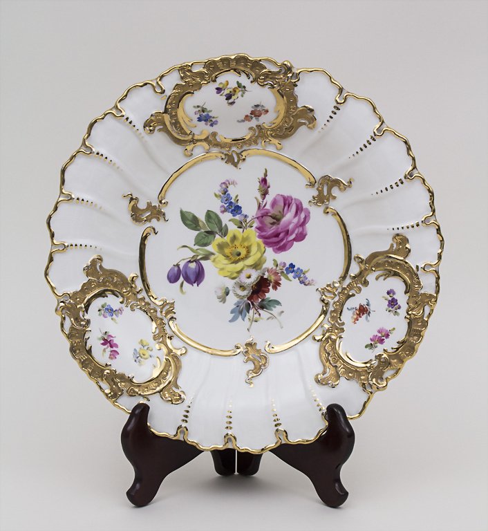 Runde Prunkschale / Round Platter, Meissen, Ende 19. (1 of 2)