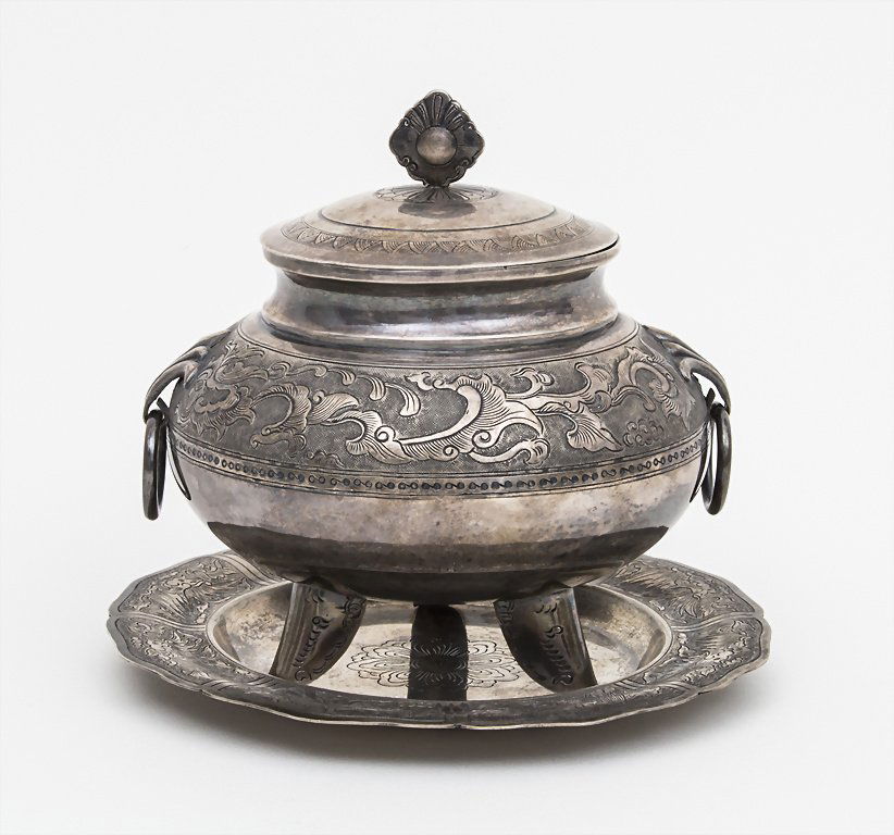 Koro-Gefäß, Vietnam, 1920er Jahre Material: bauchiges (1 of 2)