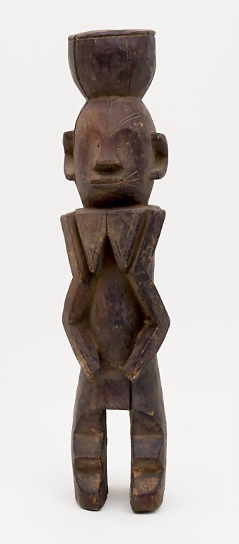 Kultfigur, Chamba, Nigeria Material: Holz, mit schöner (1 of 3)