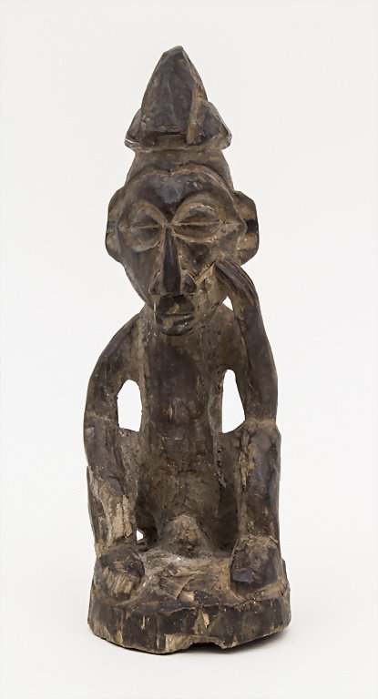 Kultfigur, Yaka, Kongo Material: Holz mit schöner (1 of 3)