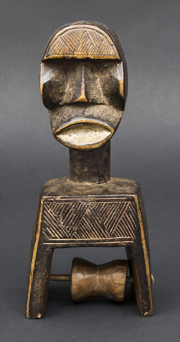 Webrollenhalter / Mandrel, Dan, Liberia Material: Holz (1 of 2)