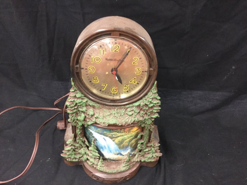 Master Crafter Clock made in USA (ph not included) (1 of 2)