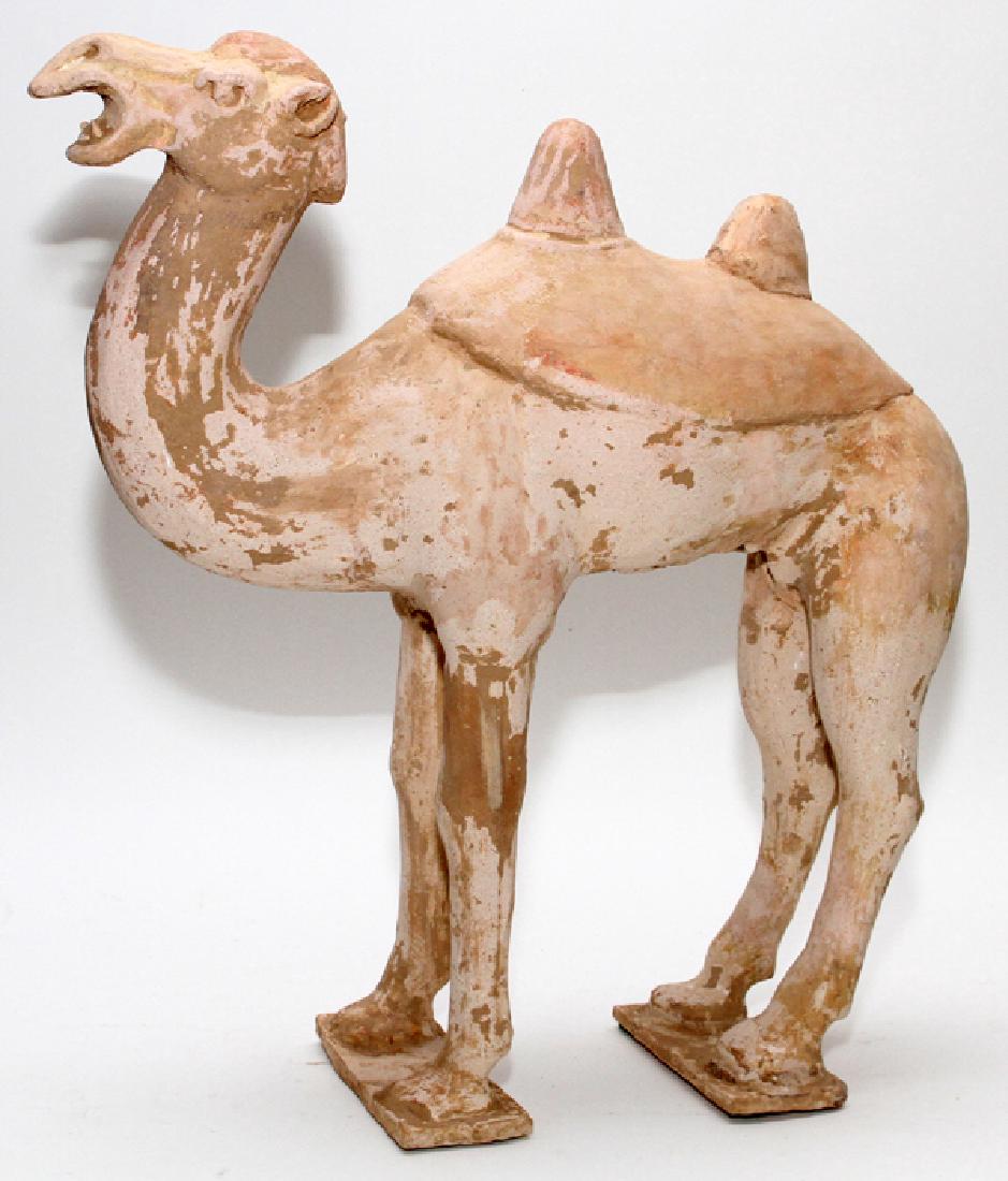 CHINESE TERRACOTTA SCULPTURE (1 of 2)