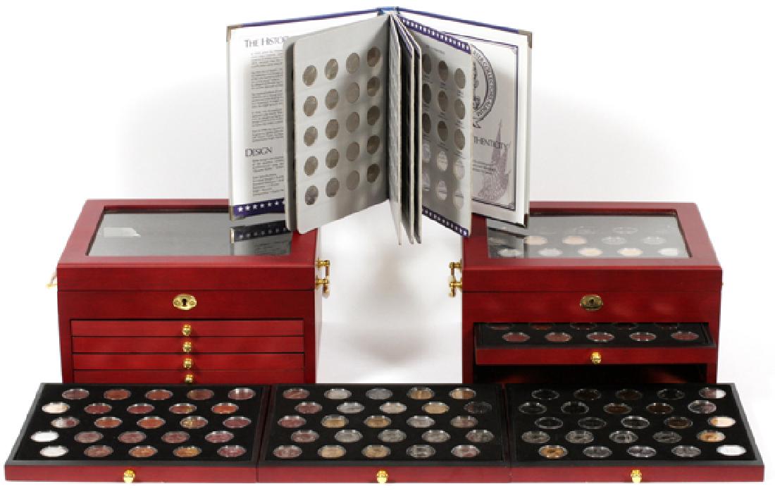 U.S MINT STATE QUARTER PROOF SETS: U.S MINT, STATE QUARTER PROOF SETS, GOLD & PLATINUM LAYERED QUARTERS 2010- (238 +) H 16MM, W 12MM,:United States: Philadelphia and Denver mints: 1-empty display case & one case of coins: - A.} (138 co