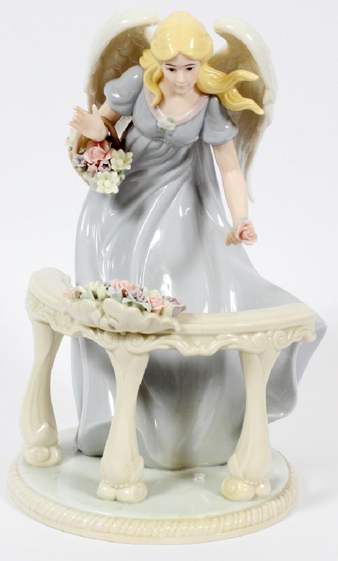 LLADRO STYLE PORCELAIN FIGURE (1 of 3)