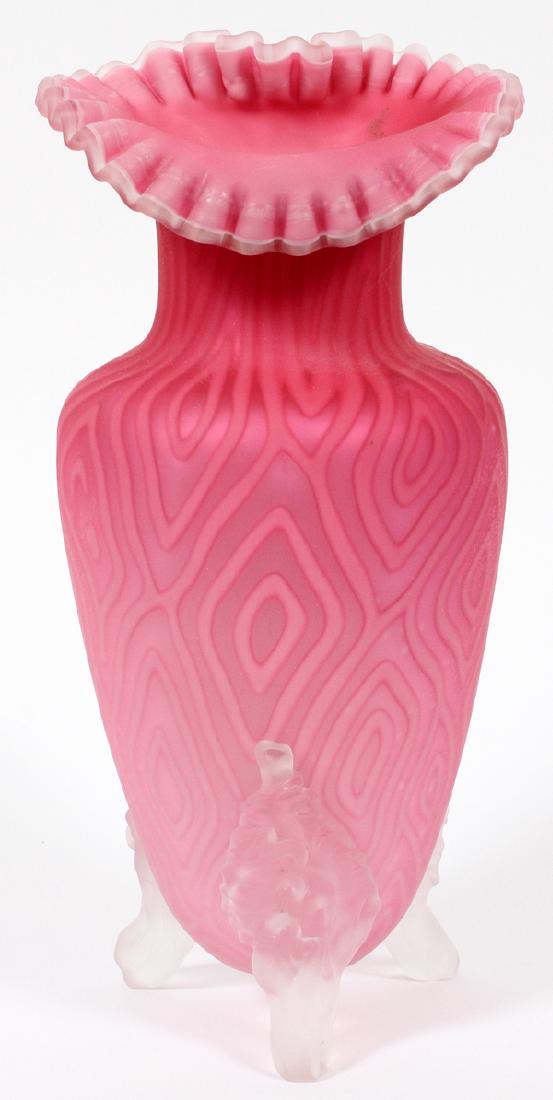 JACK IN THE PULPIT SATIN GLASS VASE (1 of 2)