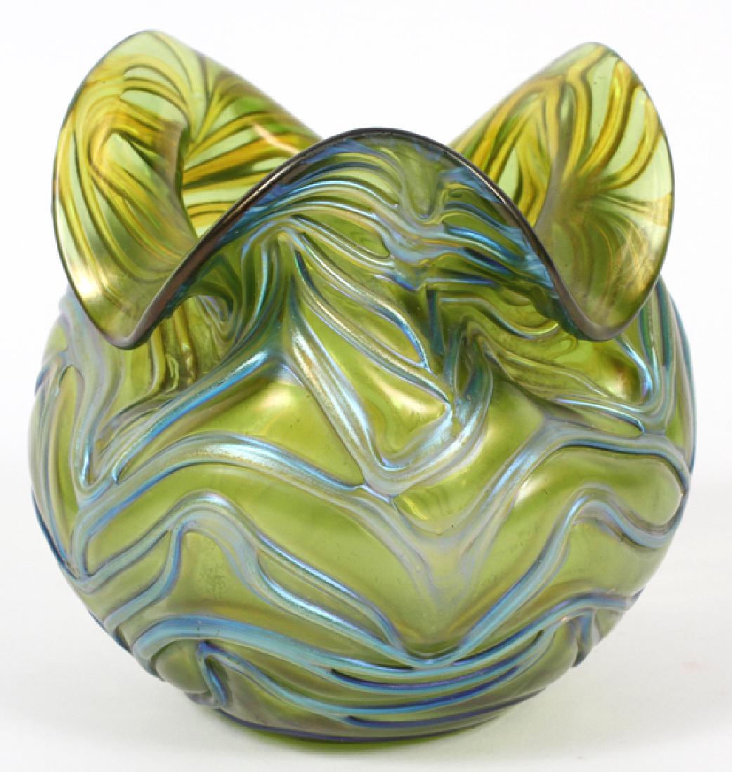 LOETZ STYLE IRIDESCENT ART GLASS VASE (1 of 3)