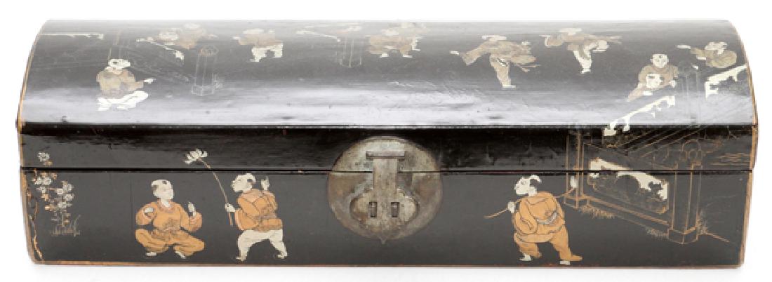 CHINESE BLACK LACQUERED BOX (1 of 4)