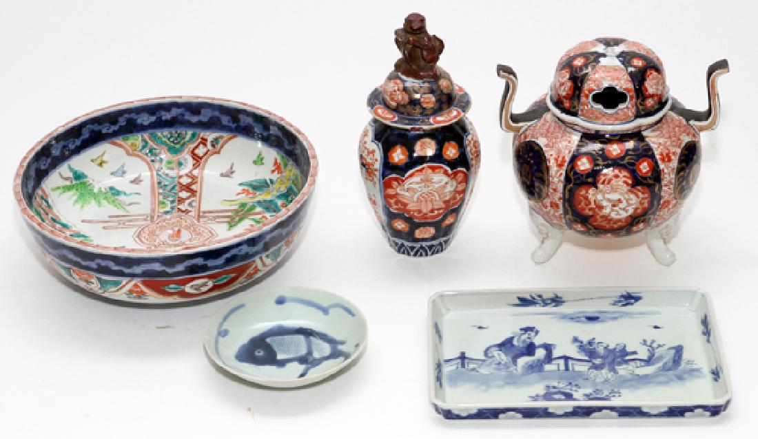 JAPANESE IMARI & CANTON PORCELAIN BOWL CENSER & URN (1 of 3)