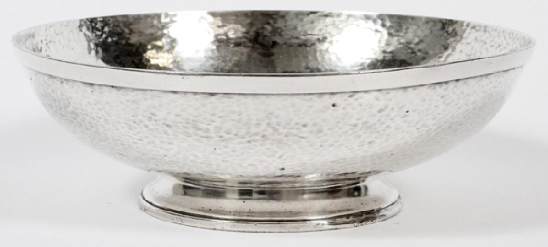 BAILEY BANKS & BIDDLE CO.HAMMERED SILVER PLATE BOWL (1 of 4)
