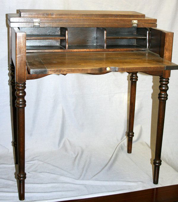 100222 ANTIQUE WALNUT WRITING DESK, C.1900 Oct 13, 2006