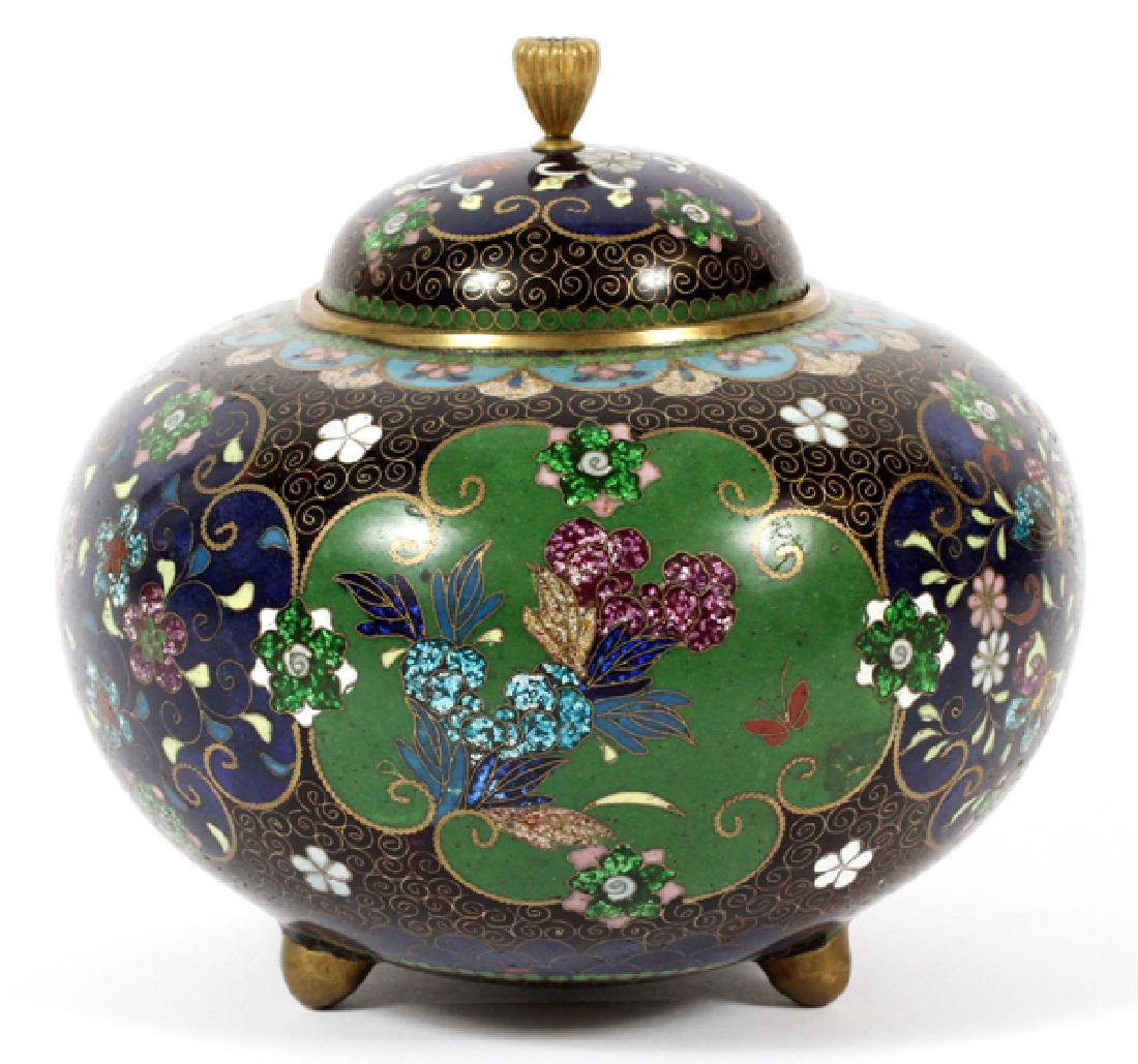 CHINESE CLOISONNE COVERED VASE 19TH.C. (1 of 2)