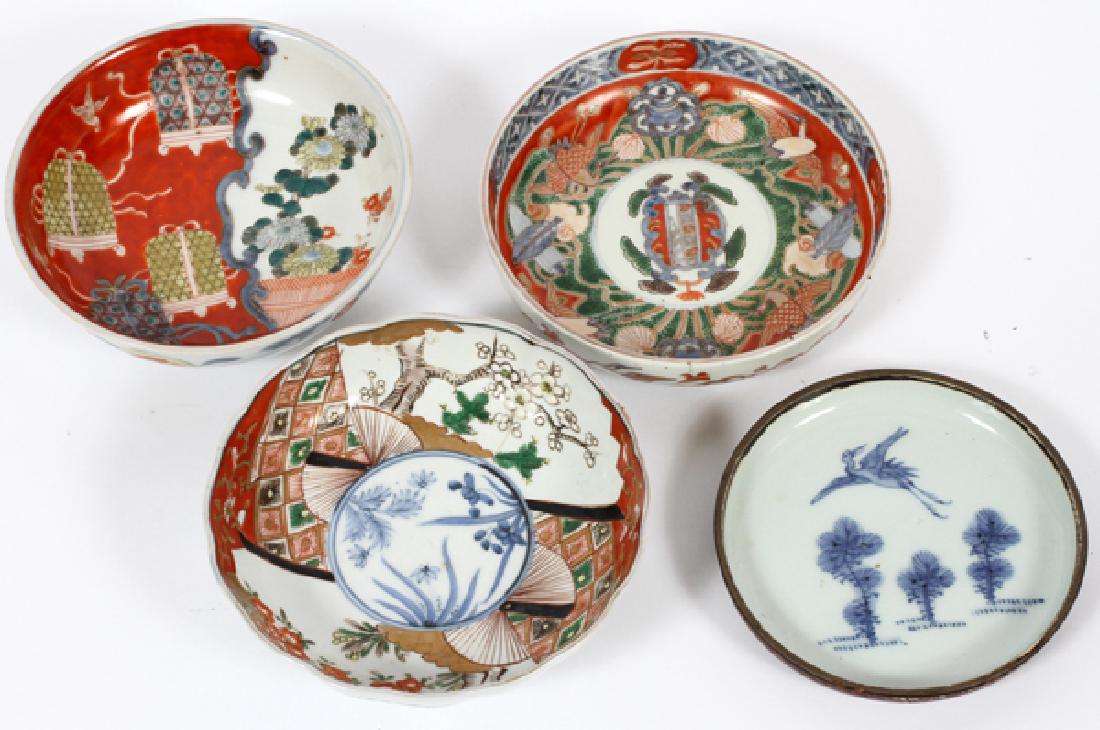JAPANESE IMARI BOWLS 19TH.C. FOUR (1 of 2)
