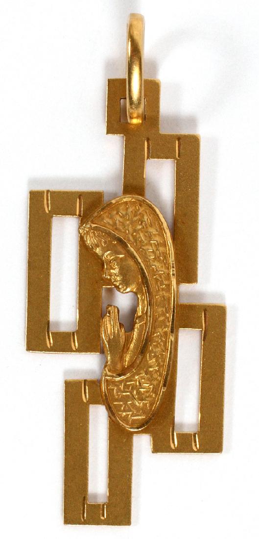 18KT YELLOW GOLD DESIGNERS PENDANT OF MADONNA (1 of 2)