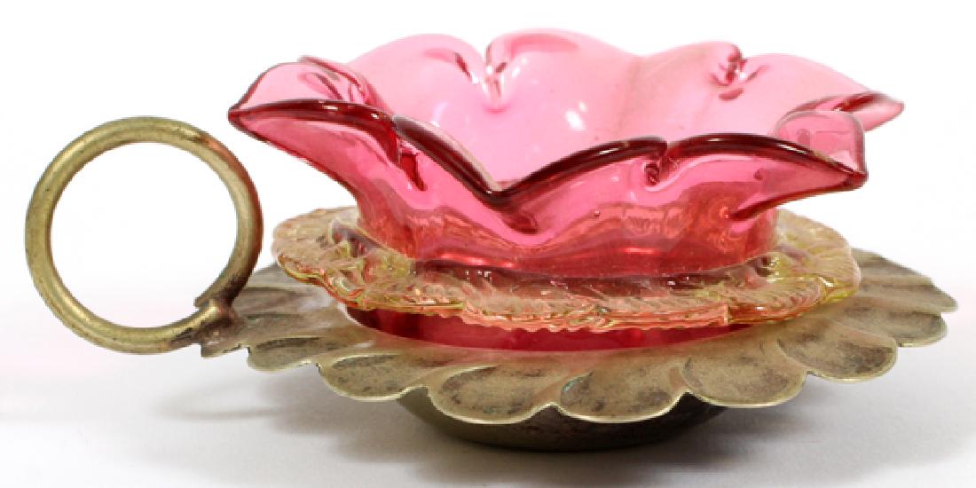 VICTORIAN ART GLASS OPEN SALT, H 1 1/4", DIA 3" (1 of 3)